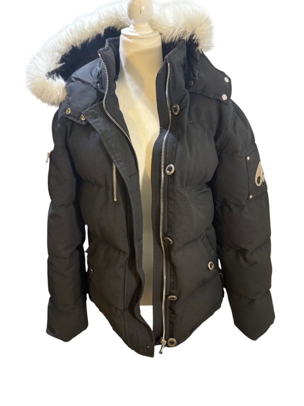 Moose Knuckles Black Puffer Jacket With Fur Hood XL‎